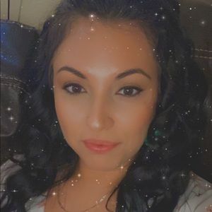 Meet your Posher, Regina